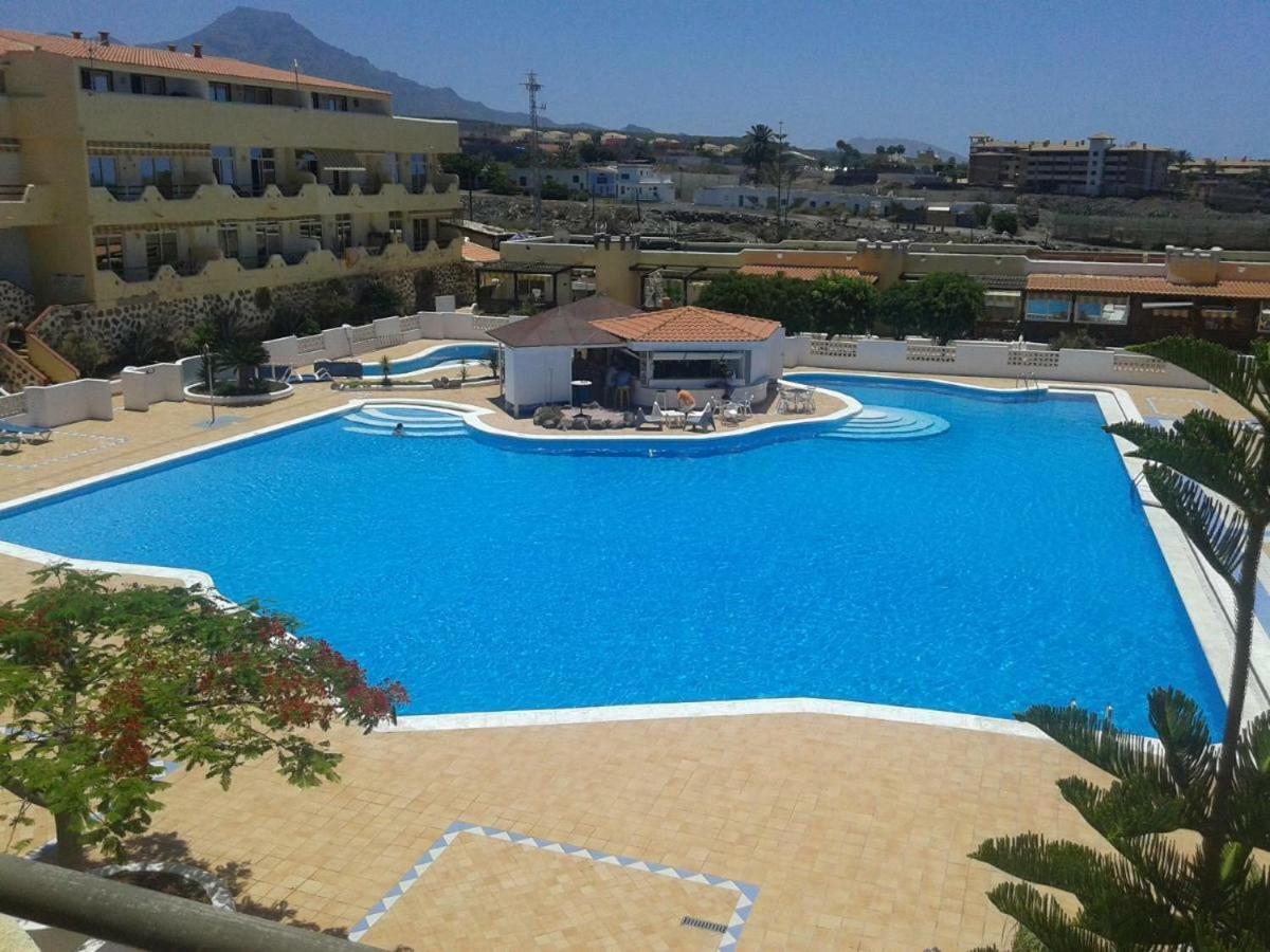 Marina Palace Paraiso 아데제 외부 사진